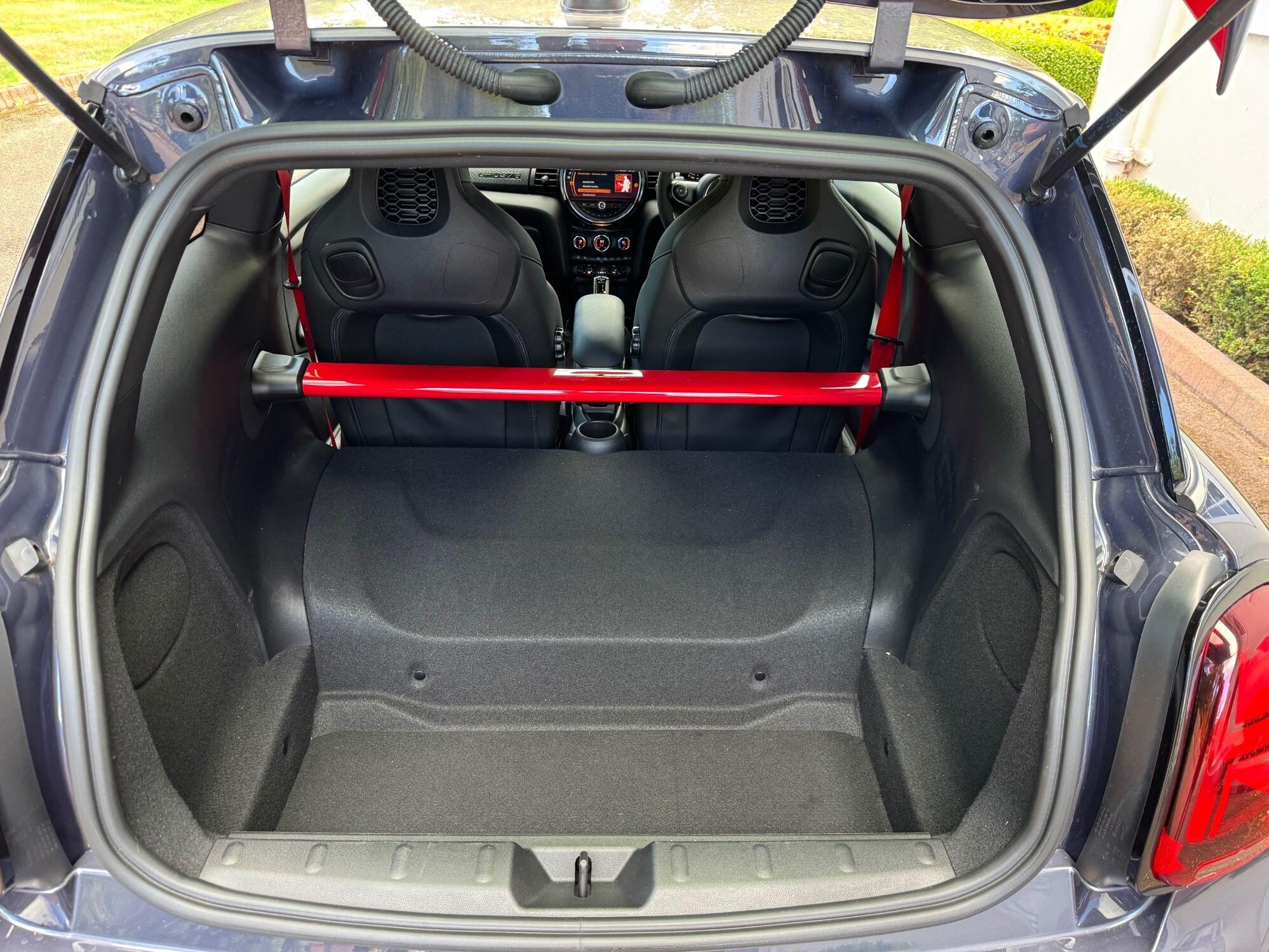 Mini Cooper view 27