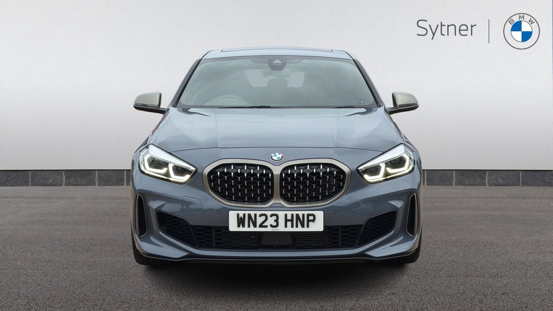 BMW 1 Series view 16