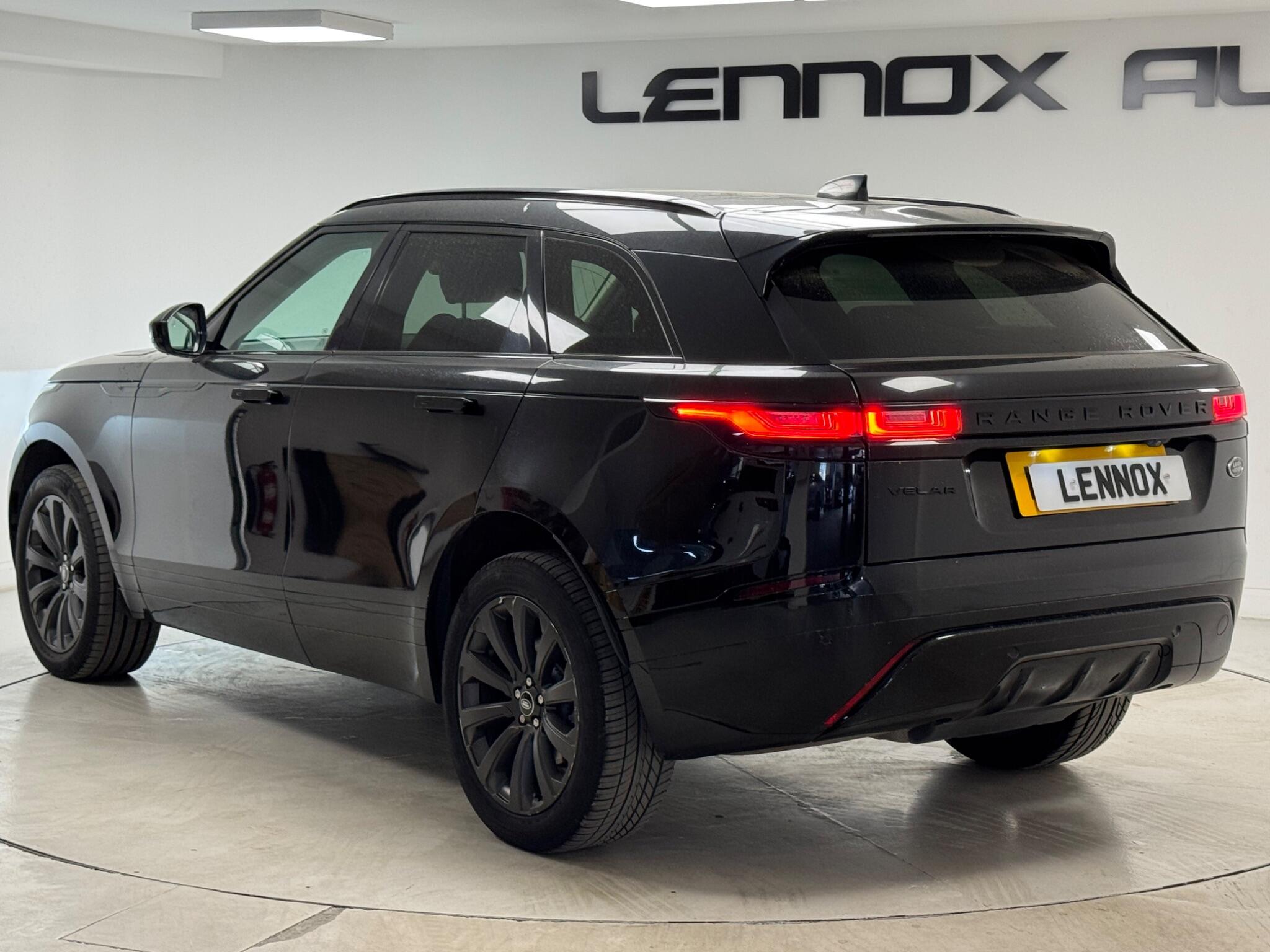Land Rover Range Rover Velar view 4