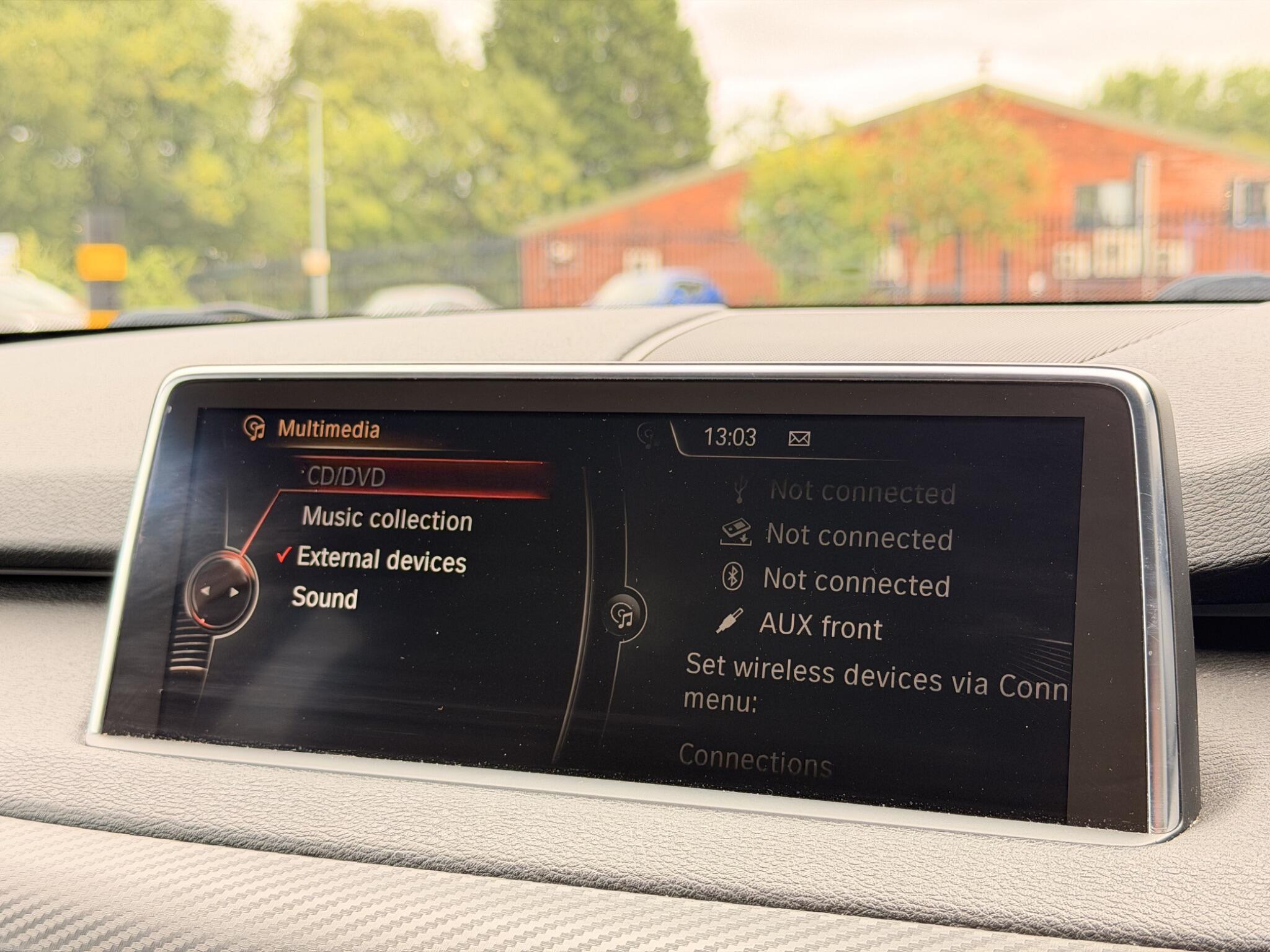 BMW X5 view 31
