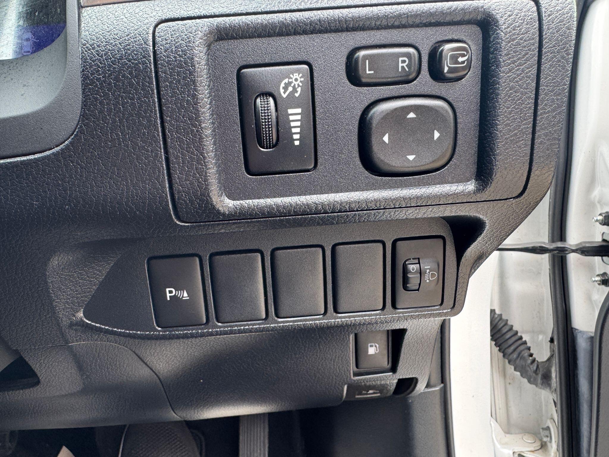 Lexus CT view 31