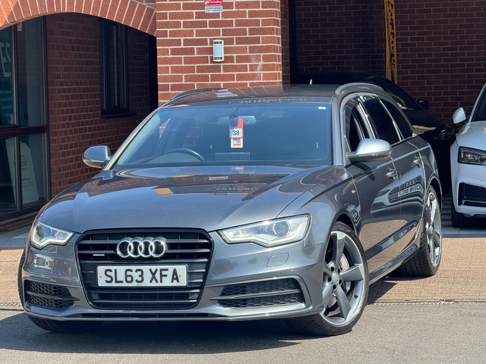 Audi A6 Avant view 2