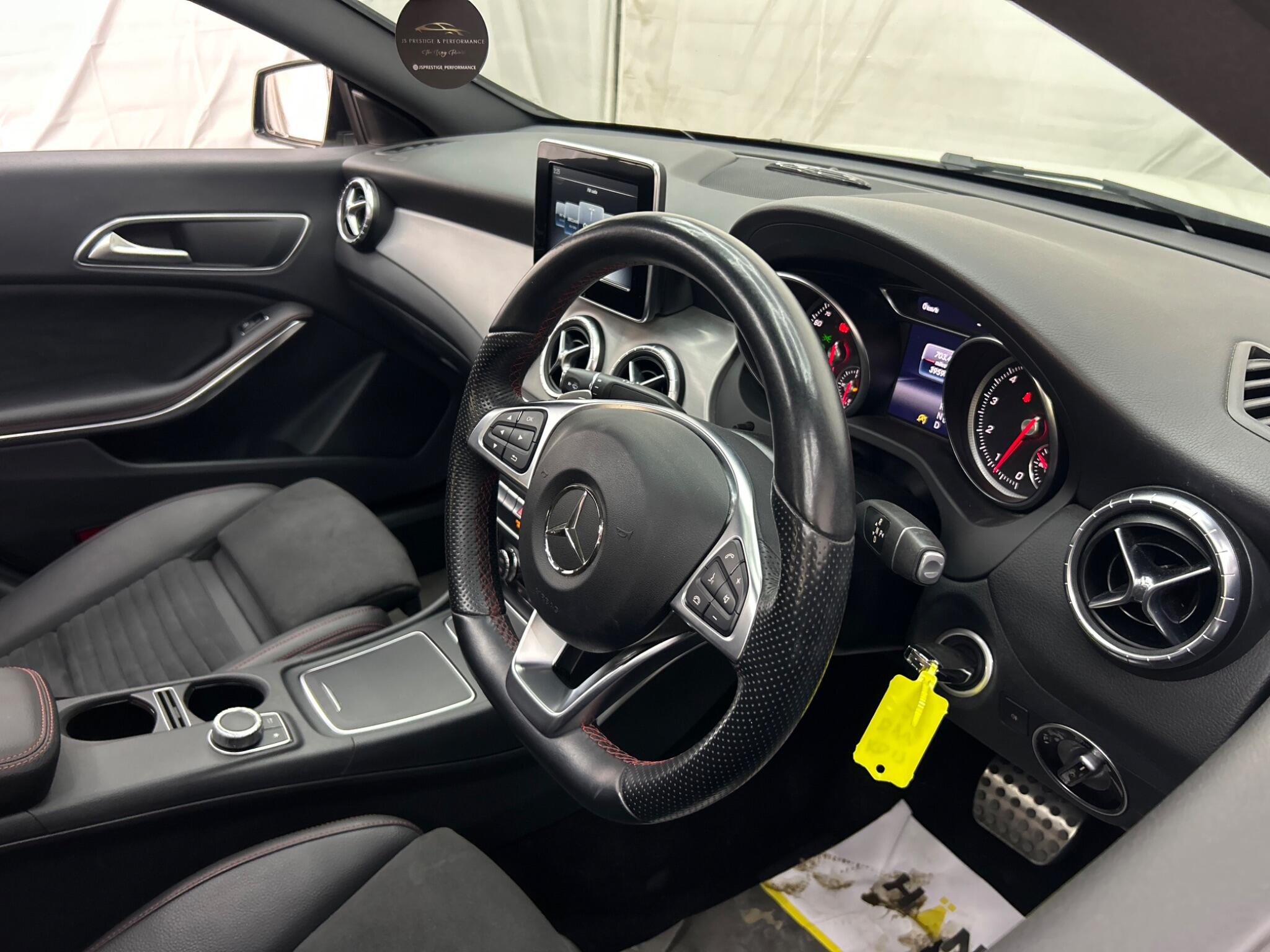 Mercedes-Benz Cla view 12