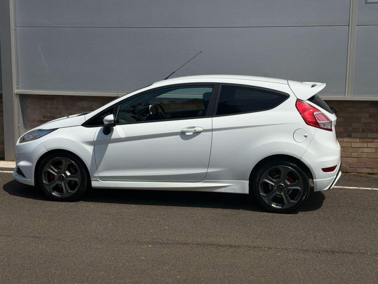 Ford Fiesta view 22