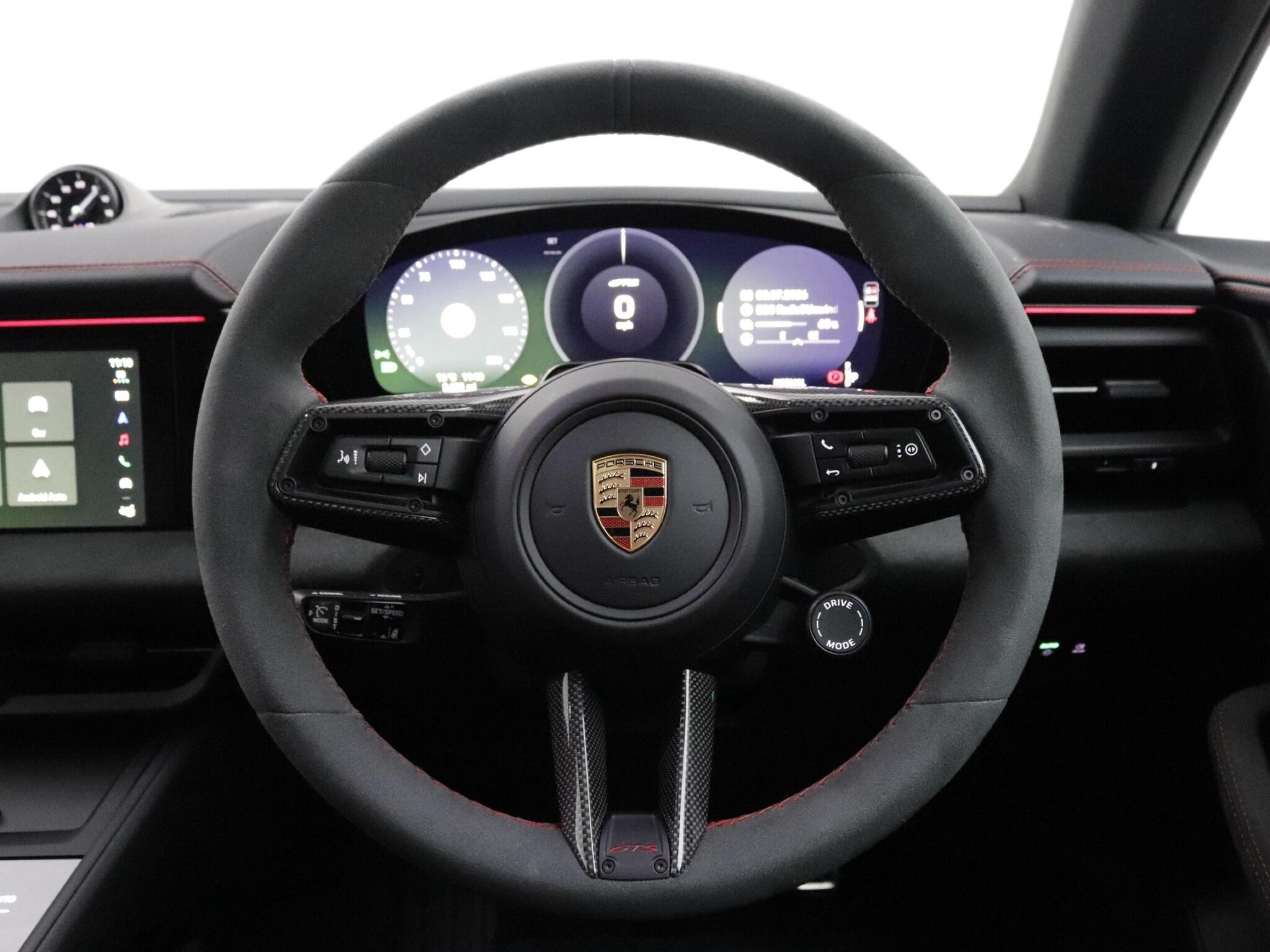 Porsche Macan view 11