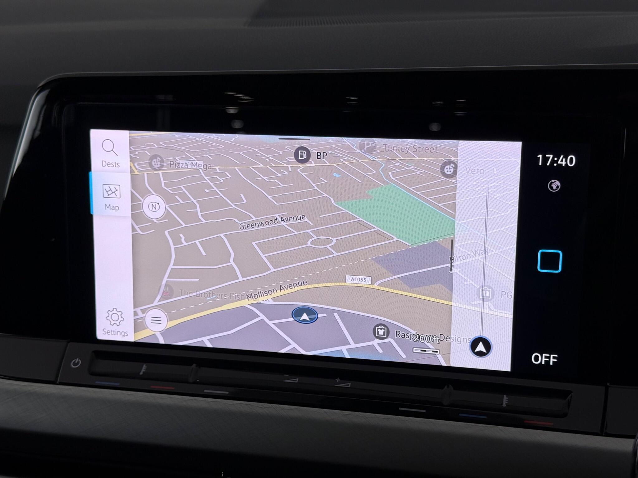 Volkswagen Golf view 23