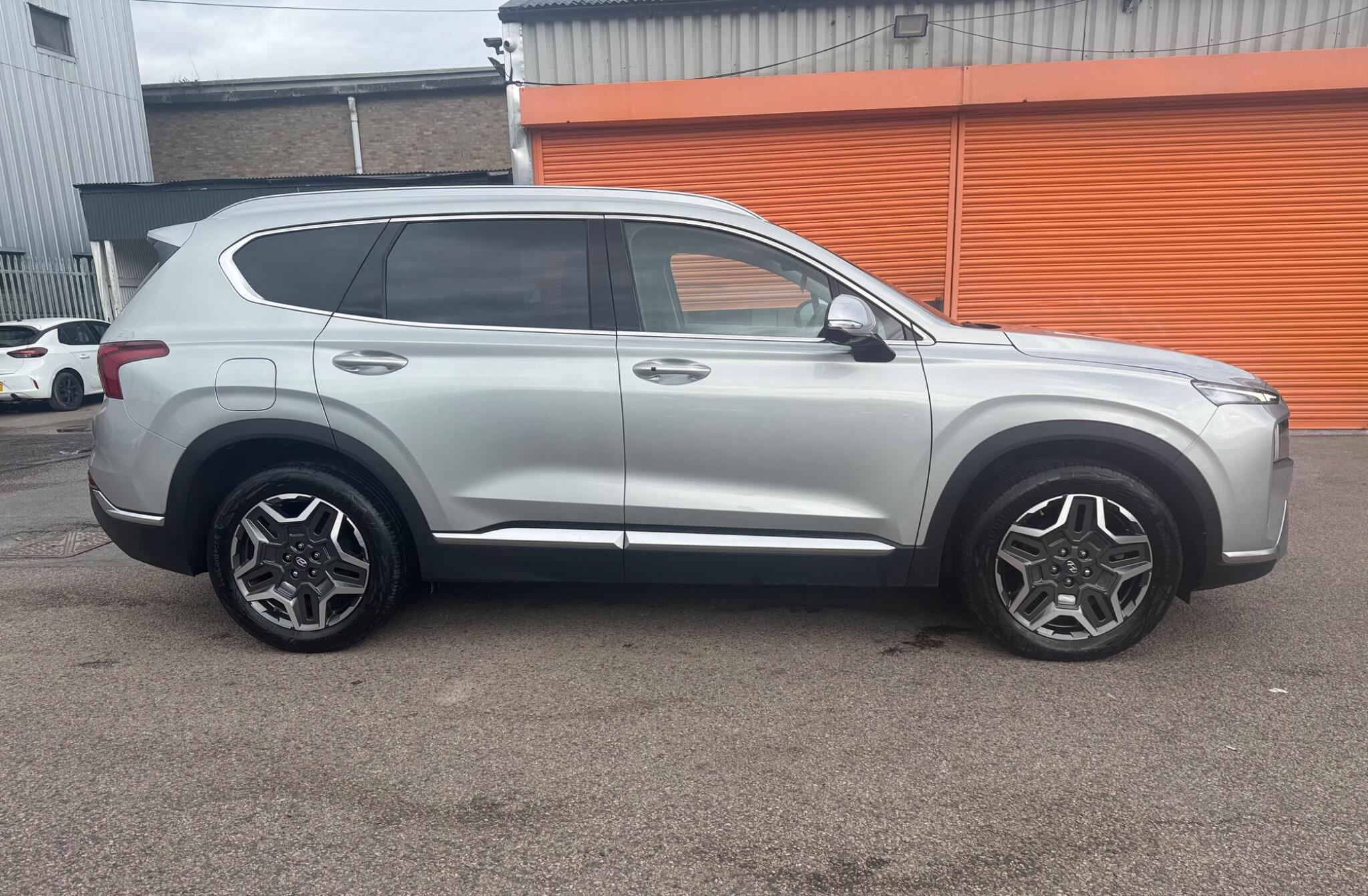 Hyundai Santa FE view 7