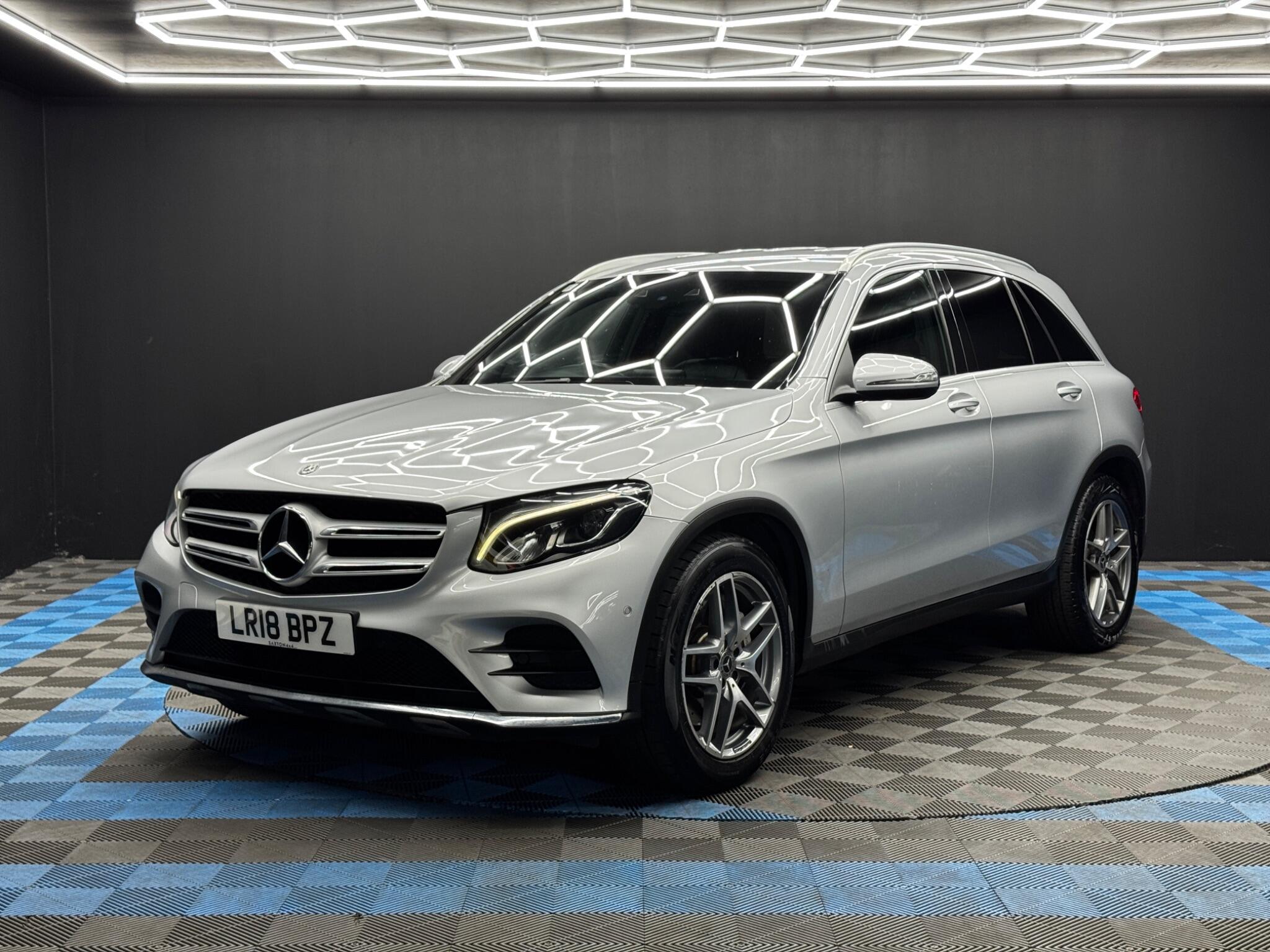 Mercedes-Benz GLC view 3