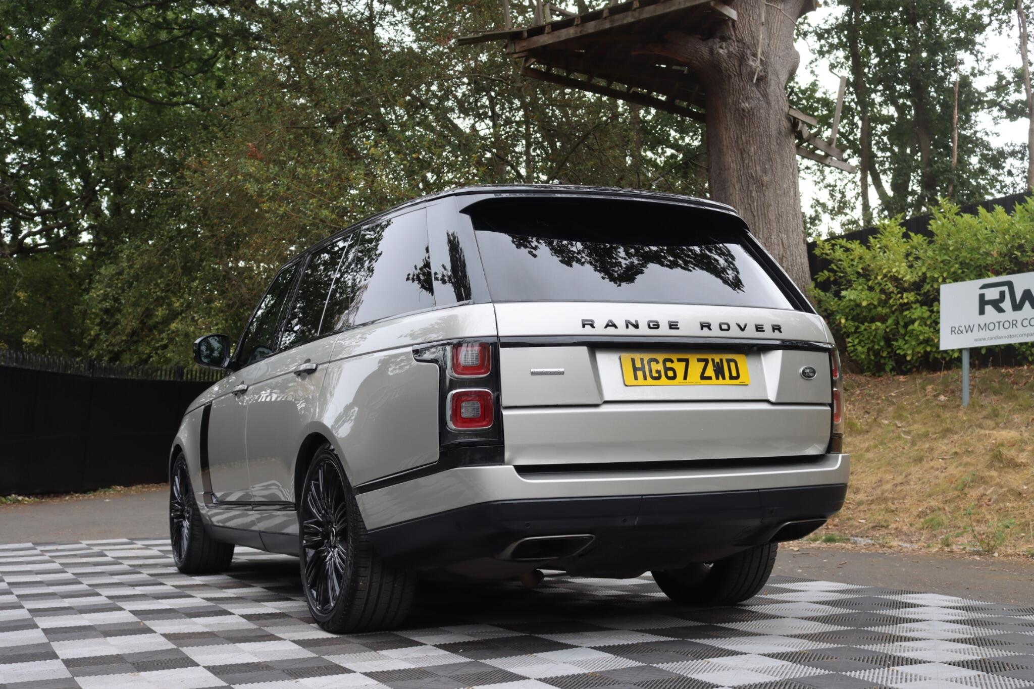 Land Rover Range Rover view 23