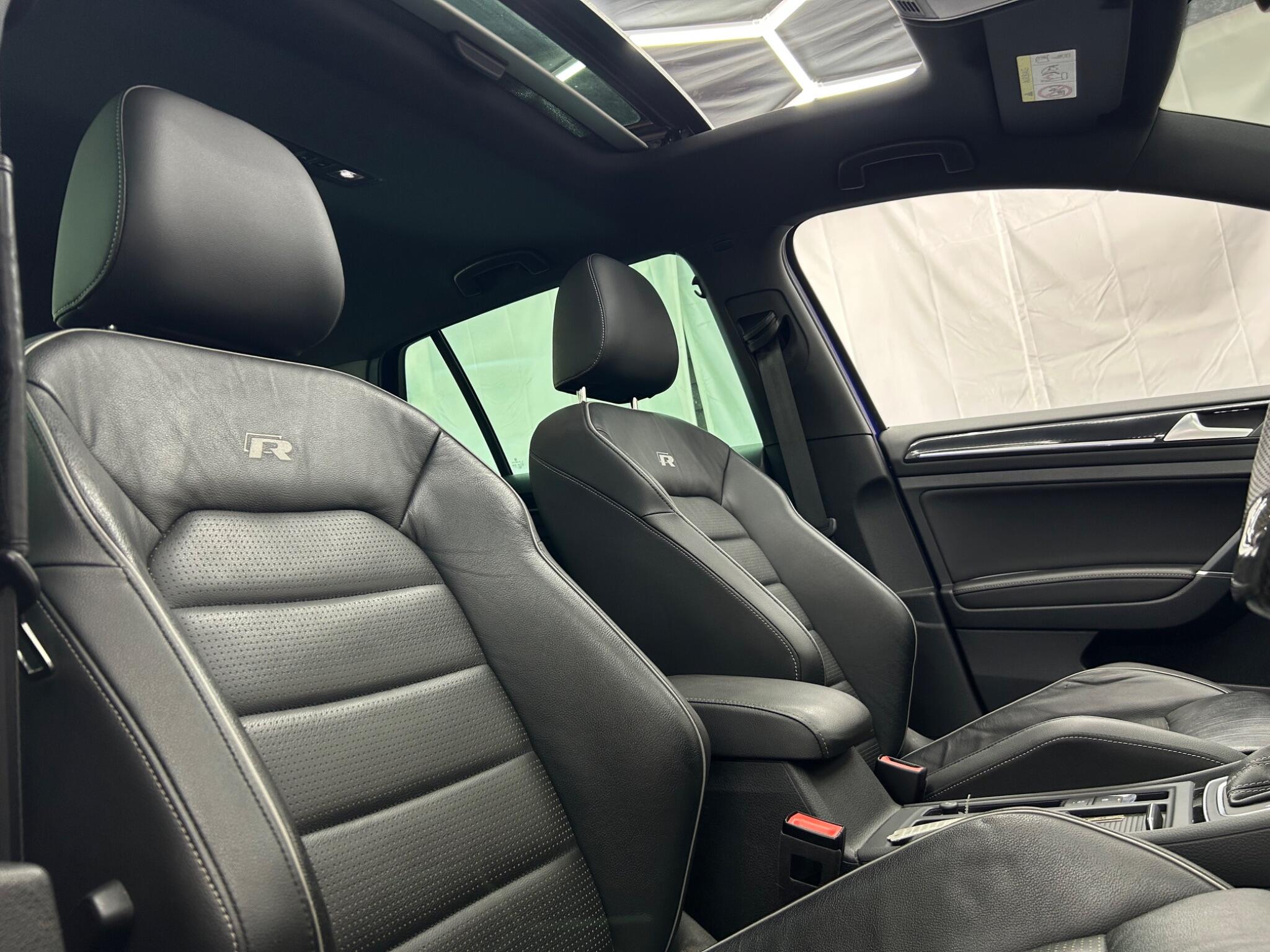 Volkswagen Golf view 18