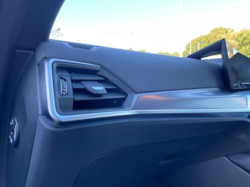 BMW i4 view 32