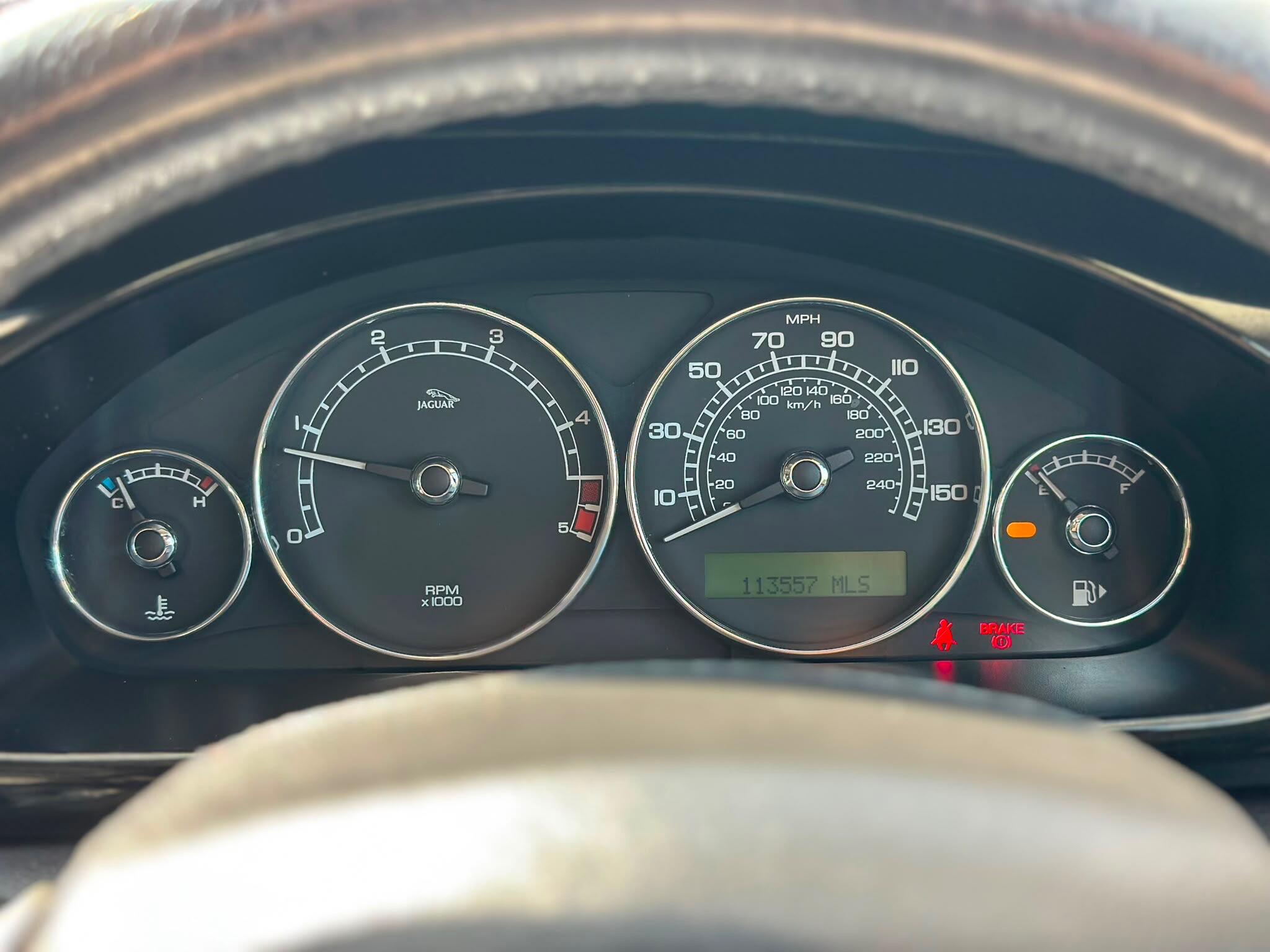 Jaguar X-Type view 26