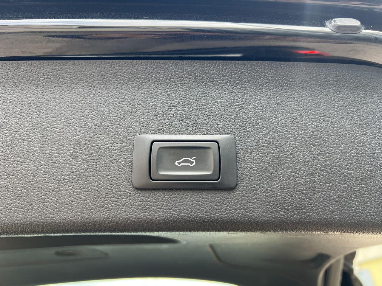 Audi A4 Allroad view 10