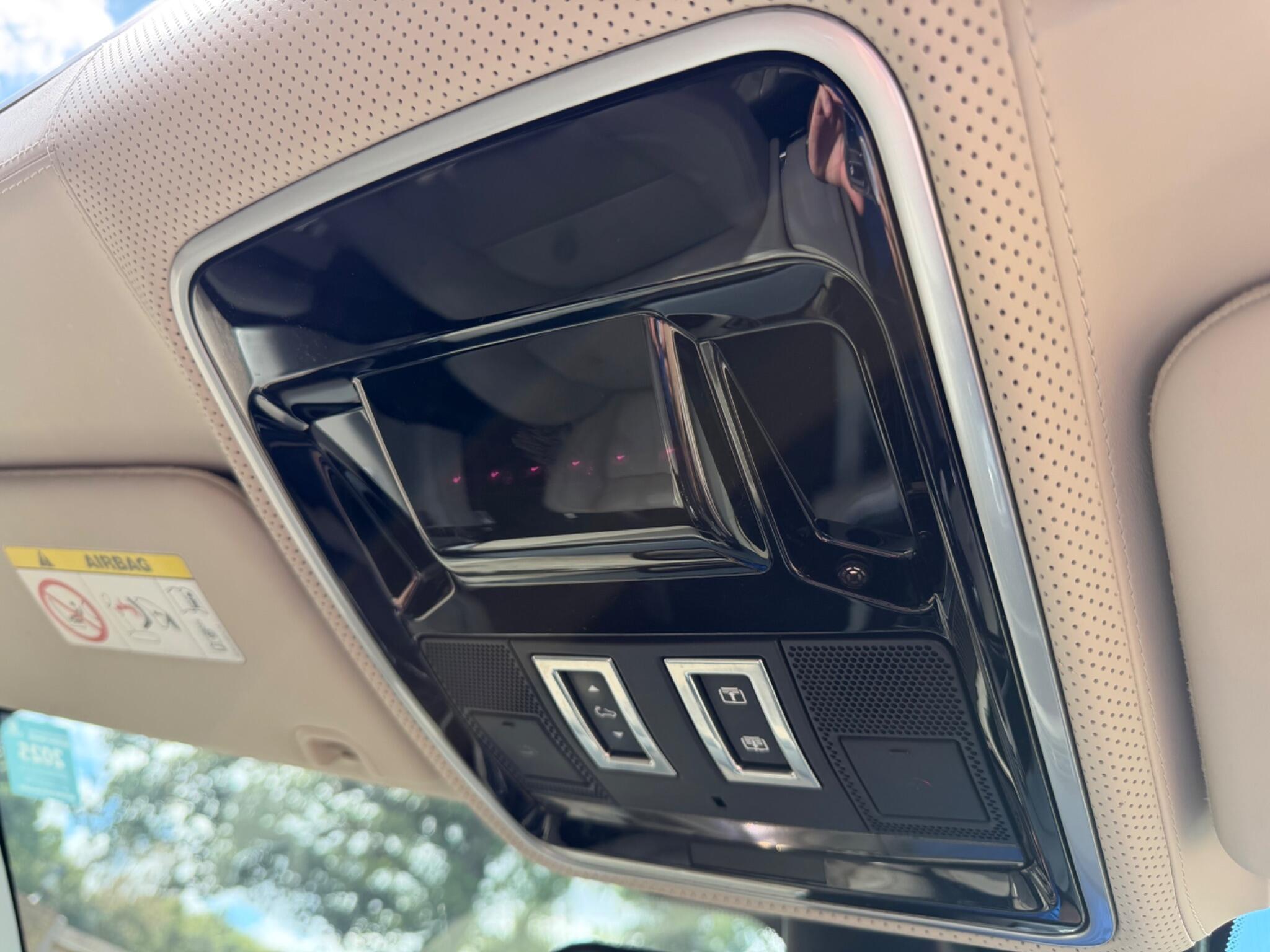 Land Rover Range Rover view 32