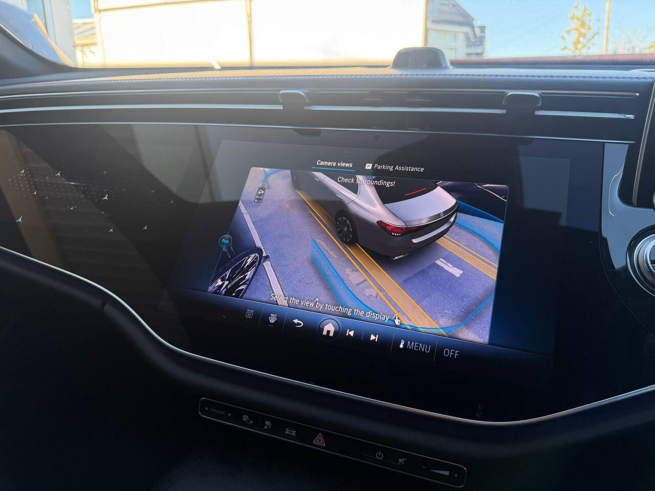 Mercedes-Benz E-Class view 42