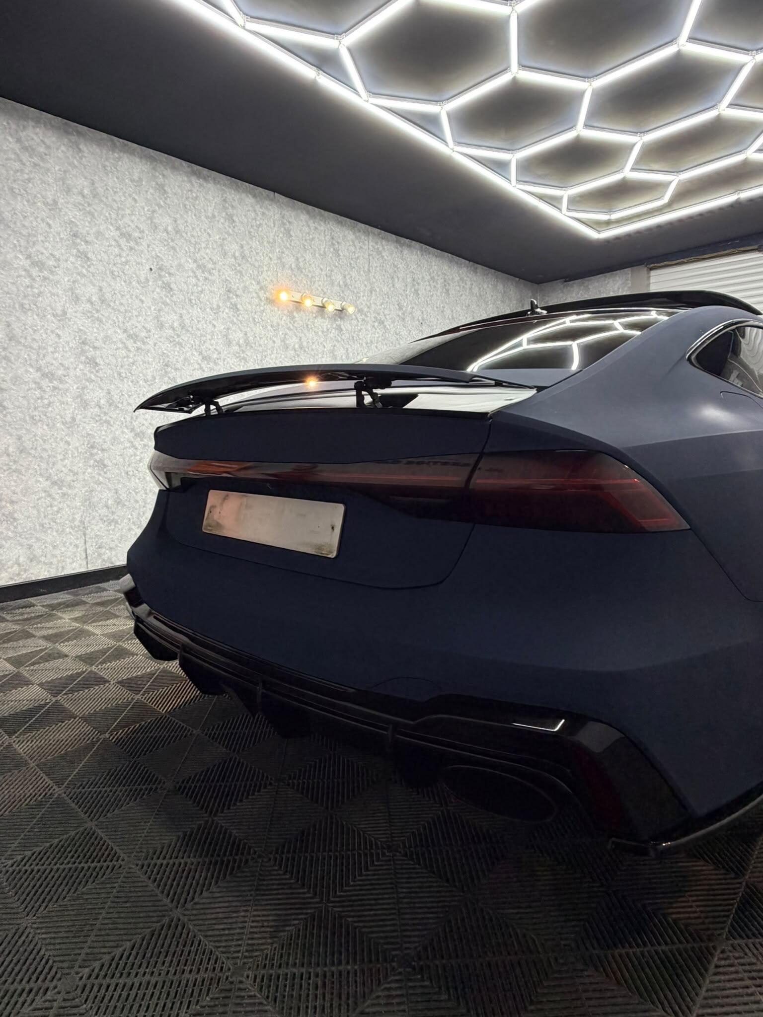 Audi RS7 view 22