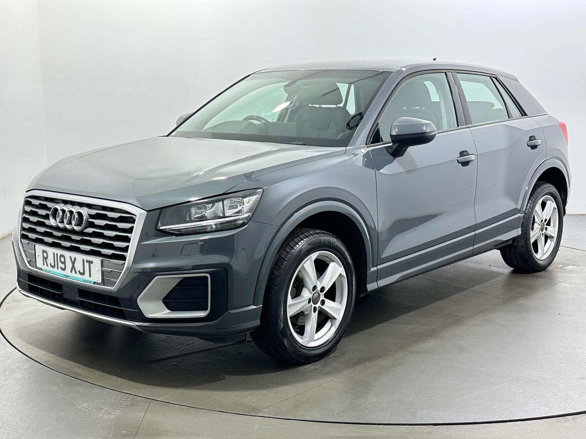 Audi Q2 view 4