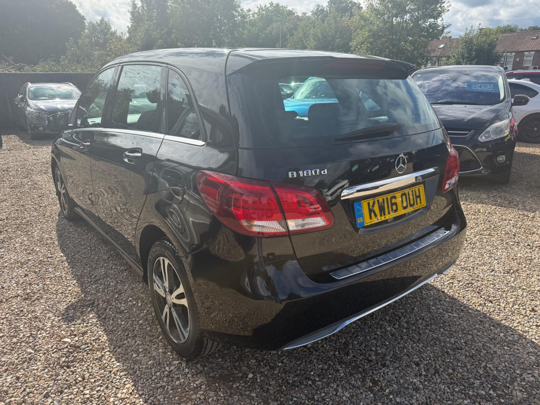 Mercedes-Benz B-Class view 5