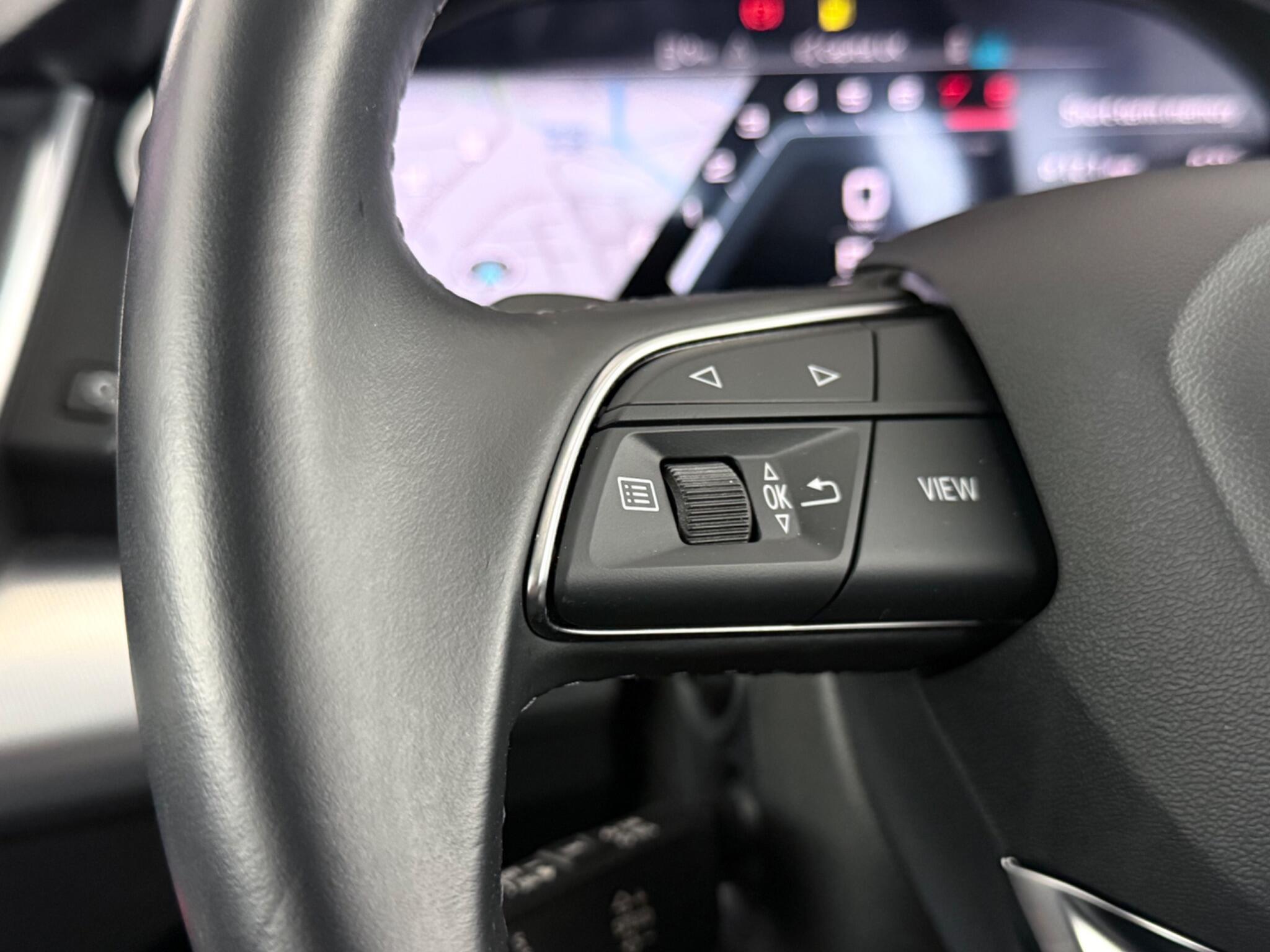 Audi Q5 view 15