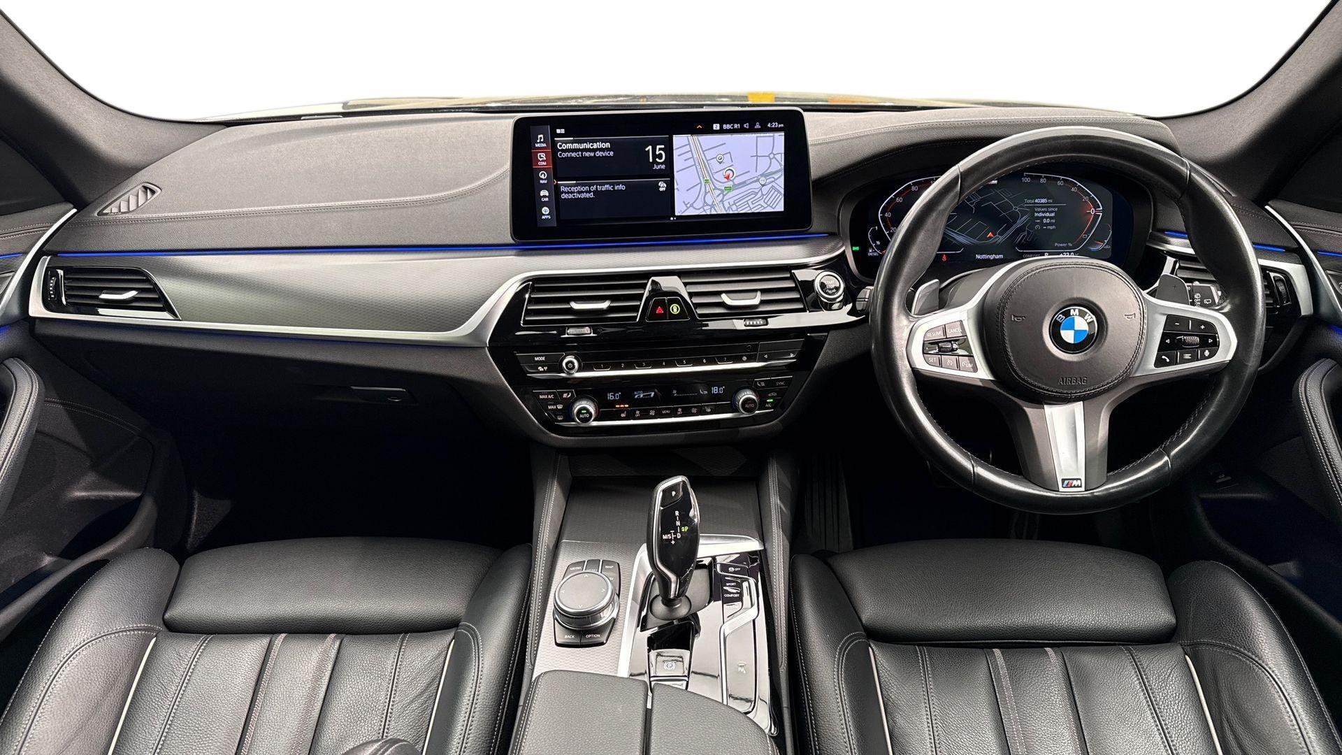 BMW 5 Series view 4