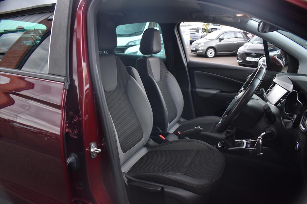Vauxhall Crossland X view 9