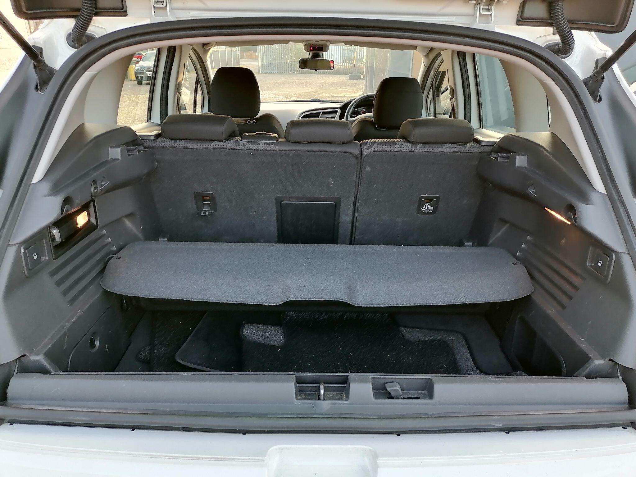 Peugeot 3008 view 44
