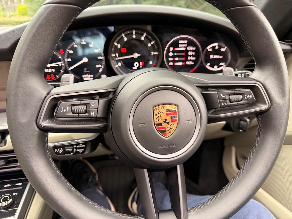 Porsche 911 view 57