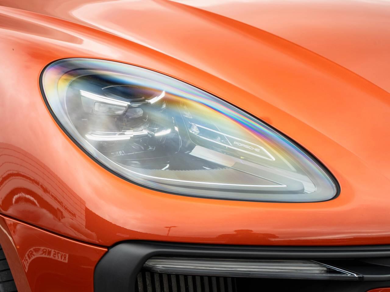 Porsche Macan view 17