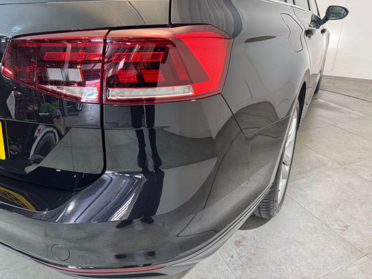 Volkswagen Passat view 77