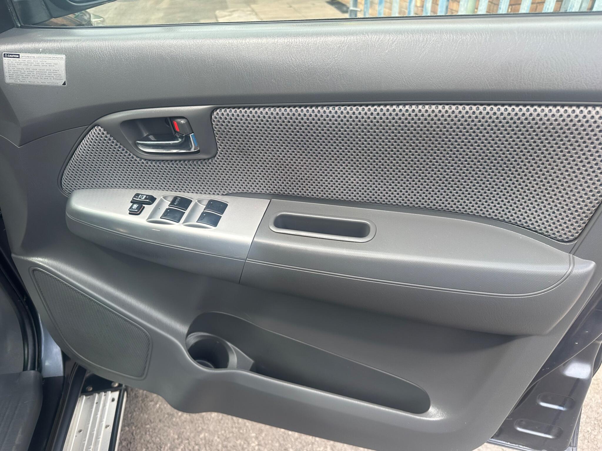 Toyota Hilux view 47