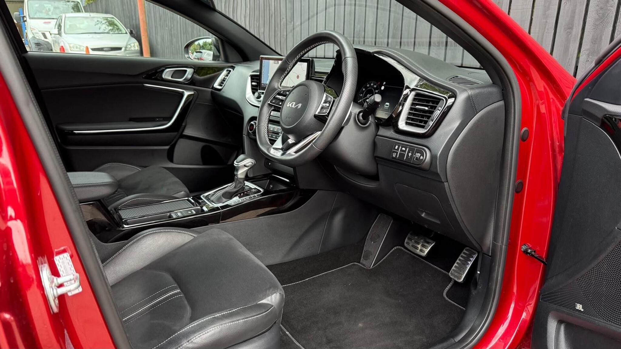 Kia Proceed view 22
