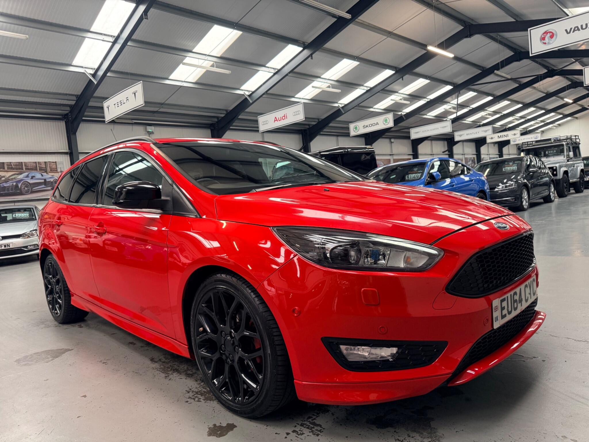 Ford Focus view 12