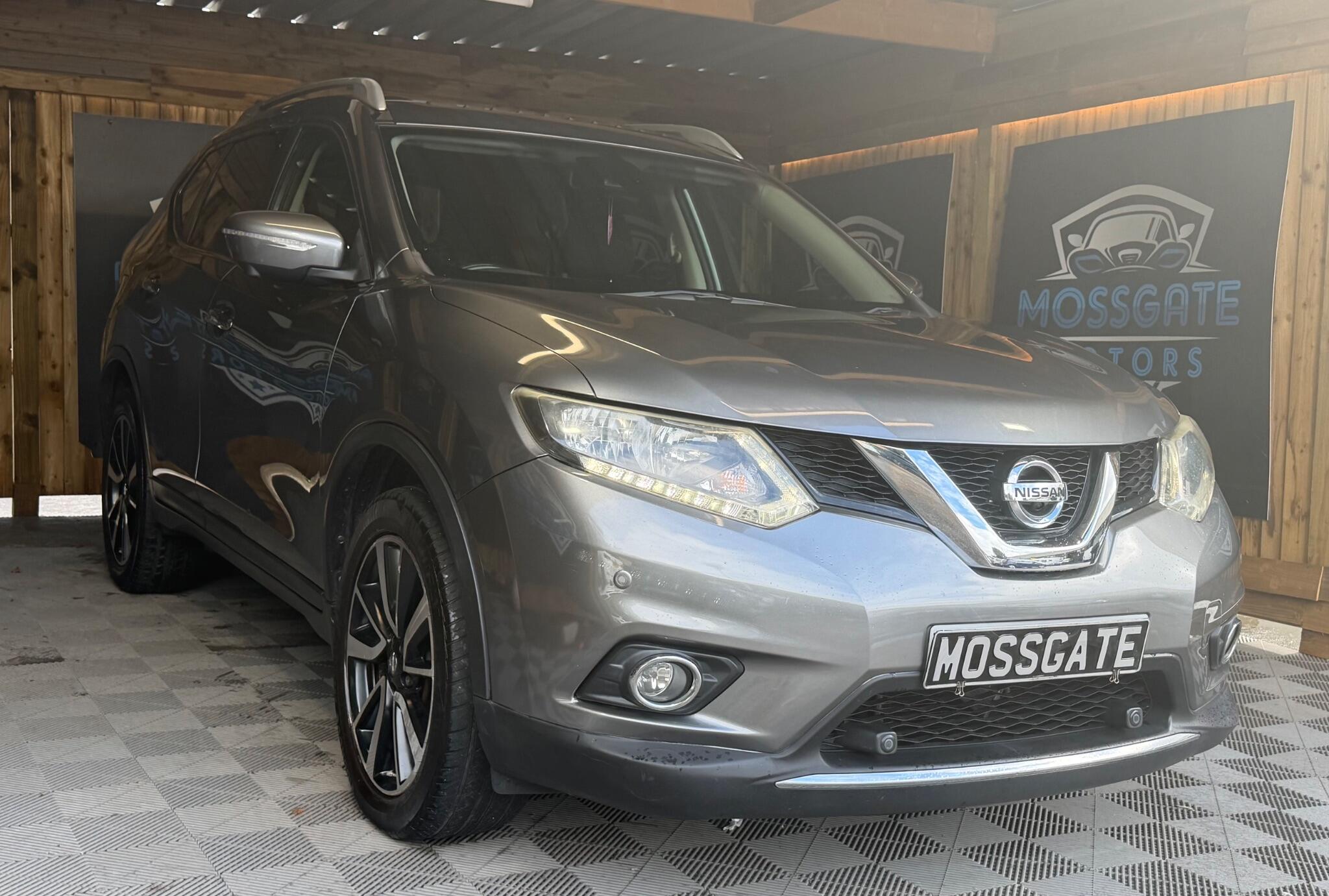 Nissan X-Trail view 3