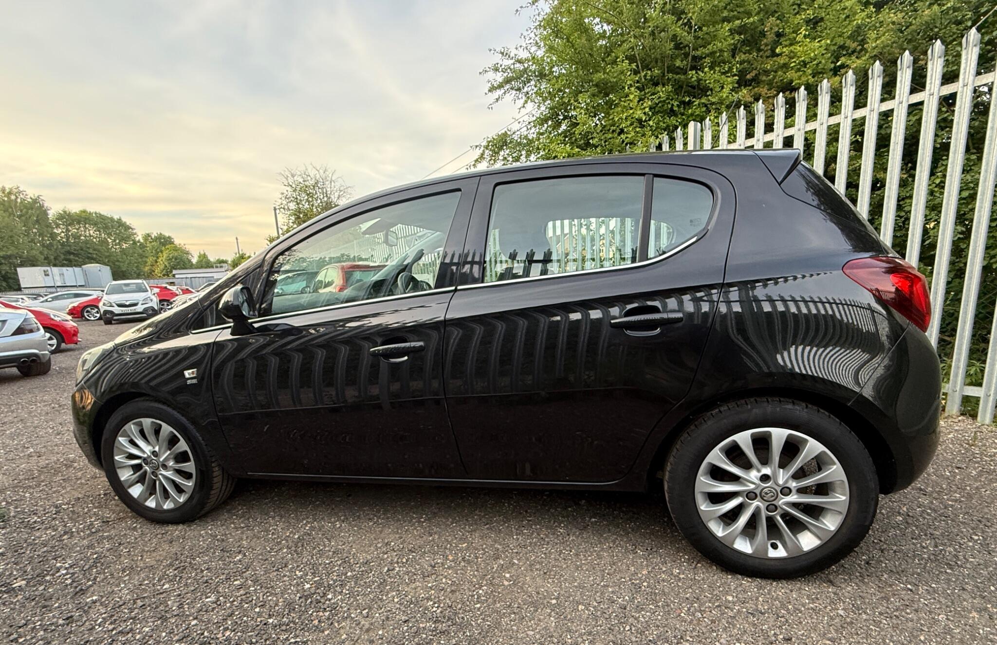 2016 Vauxhall Corsa image 10
