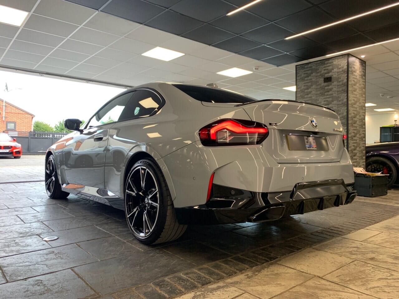 BMW 2 Series view 18