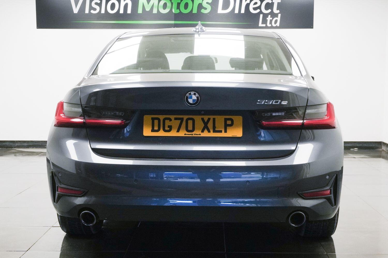 BMW 3 Series view 2