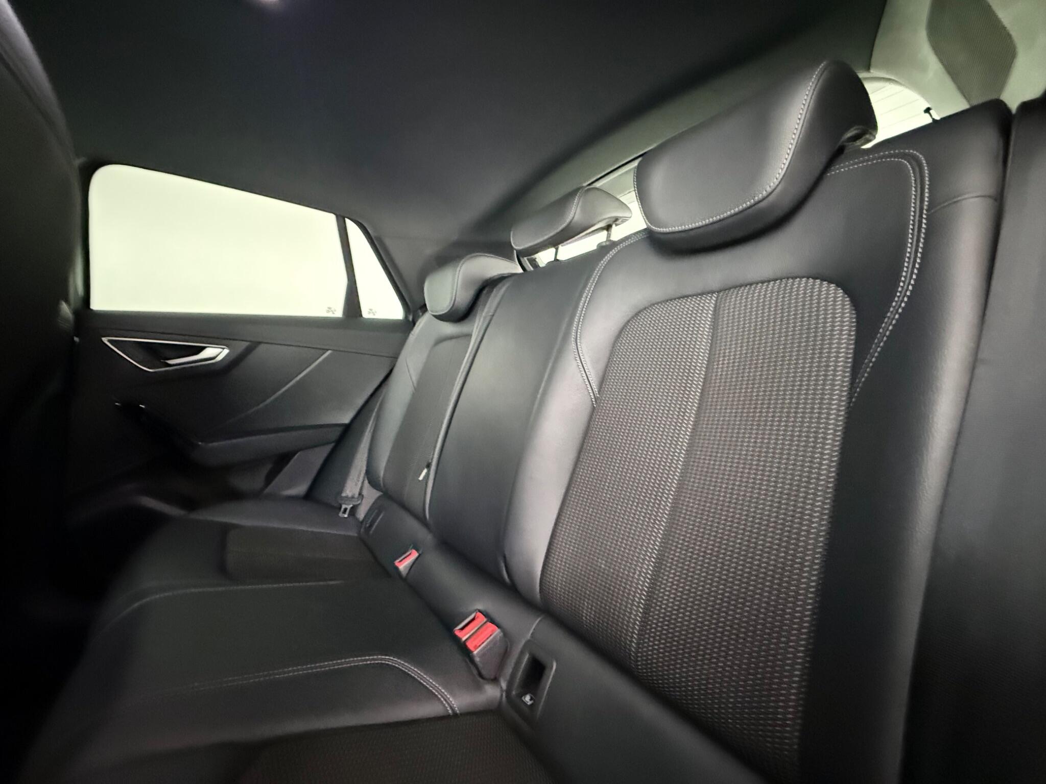 Audi Q2 view 33