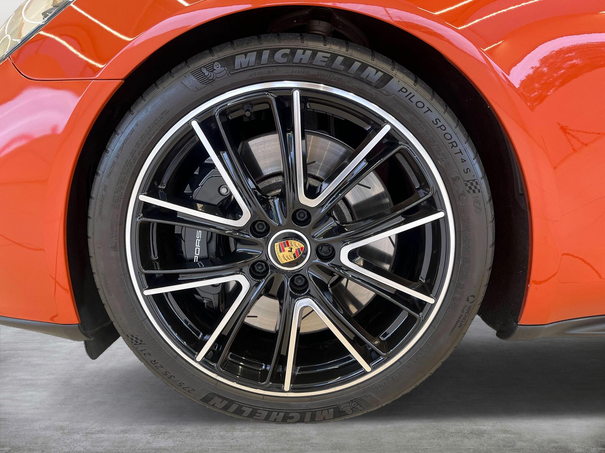 Porsche Panamera view 9