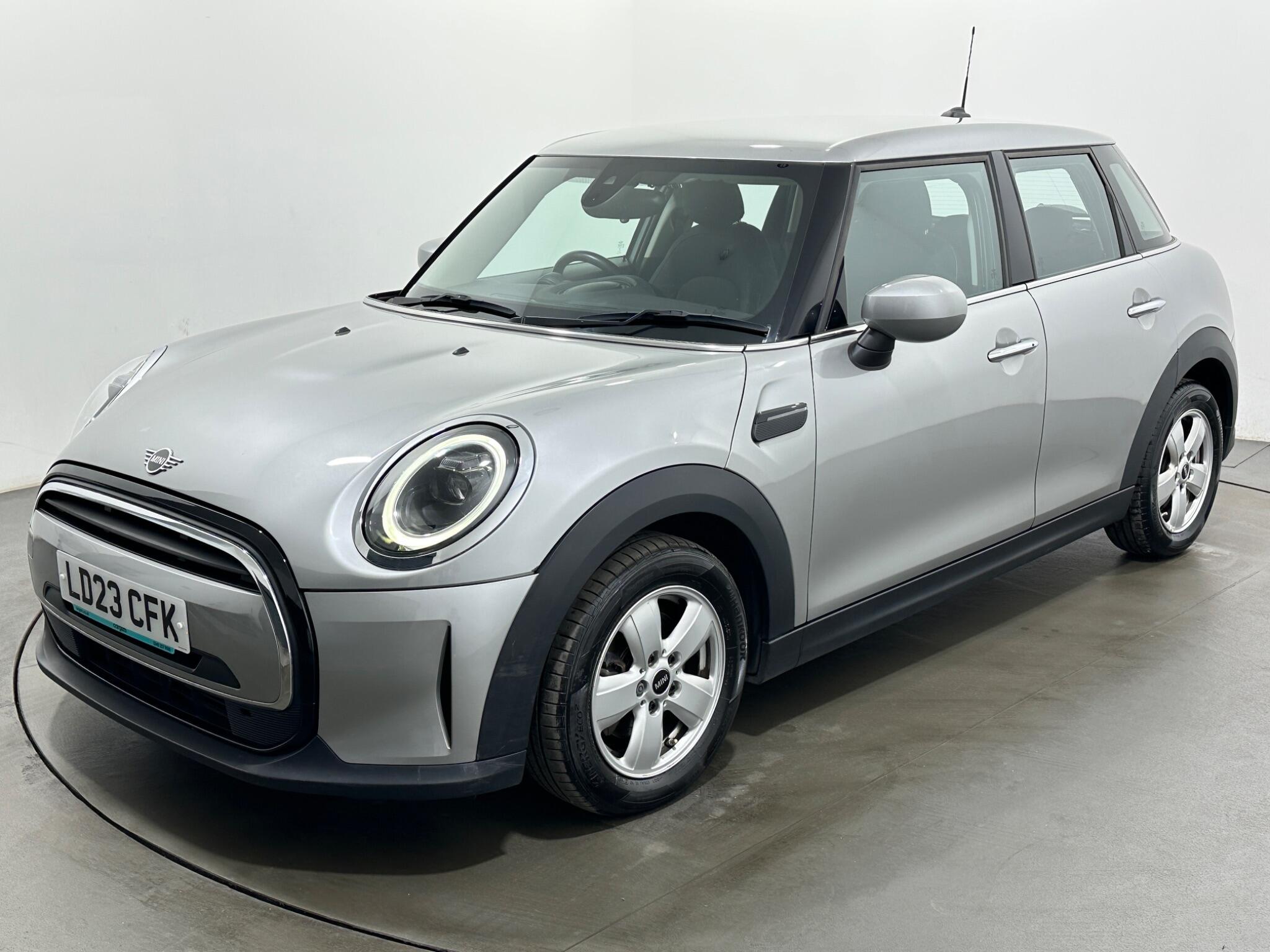 Mini Cooper view 53