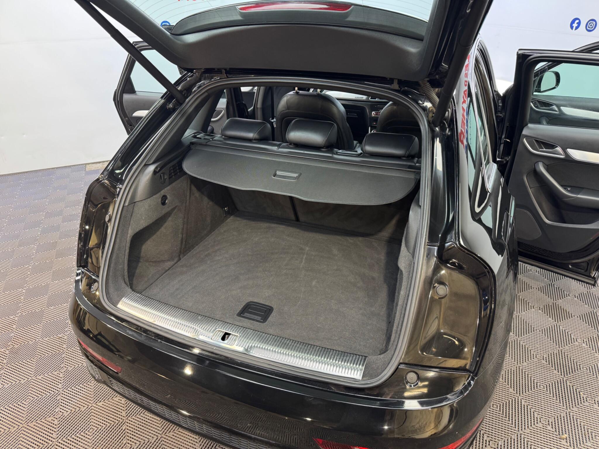 Audi Q3 view 34