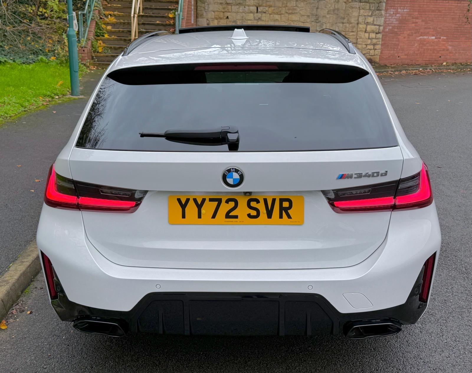 BMW 3 Series view 10