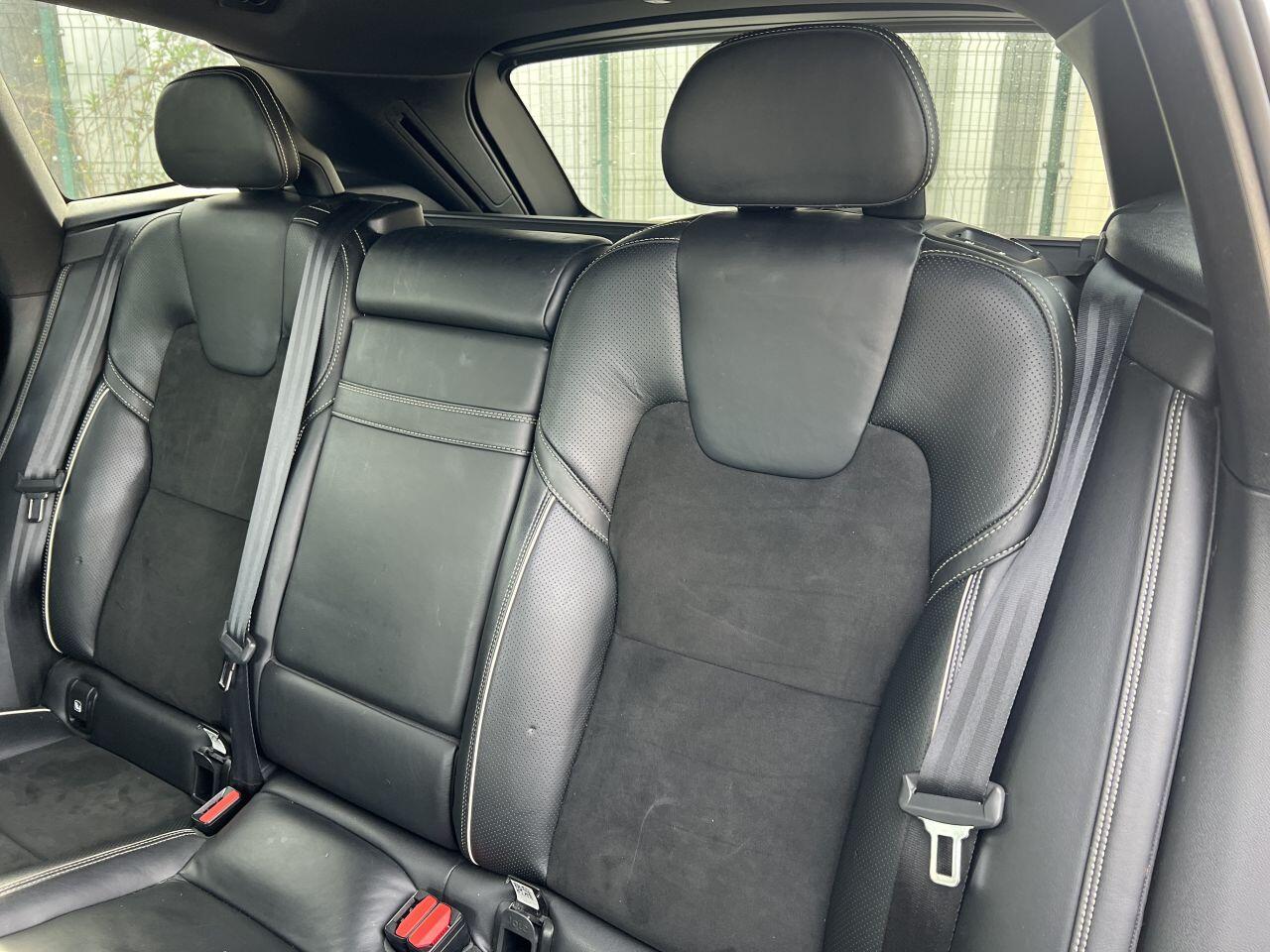 Volvo XC60 view 29