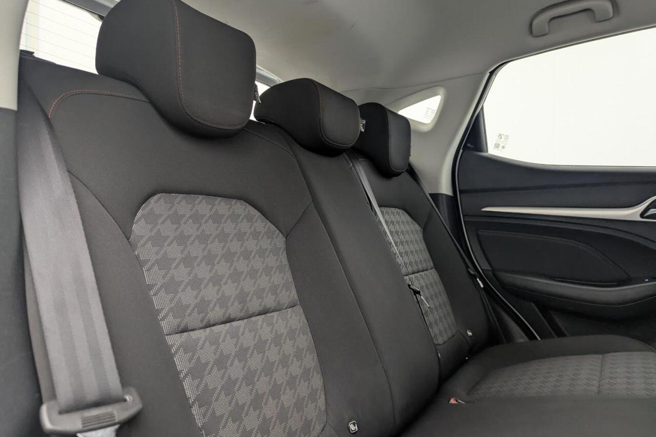 MG ZS view 19