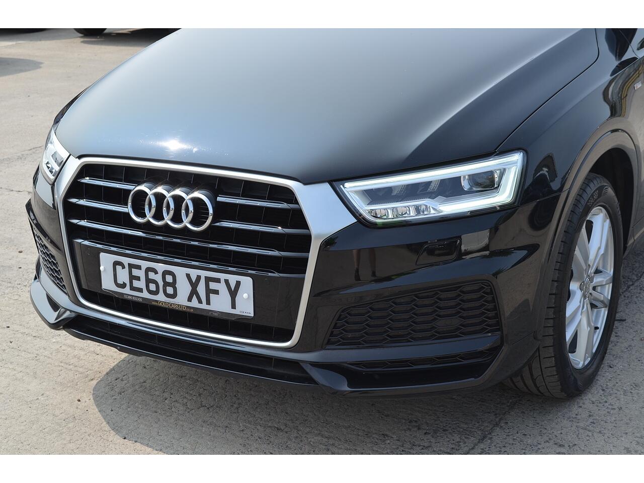 Audi Q3 view 47