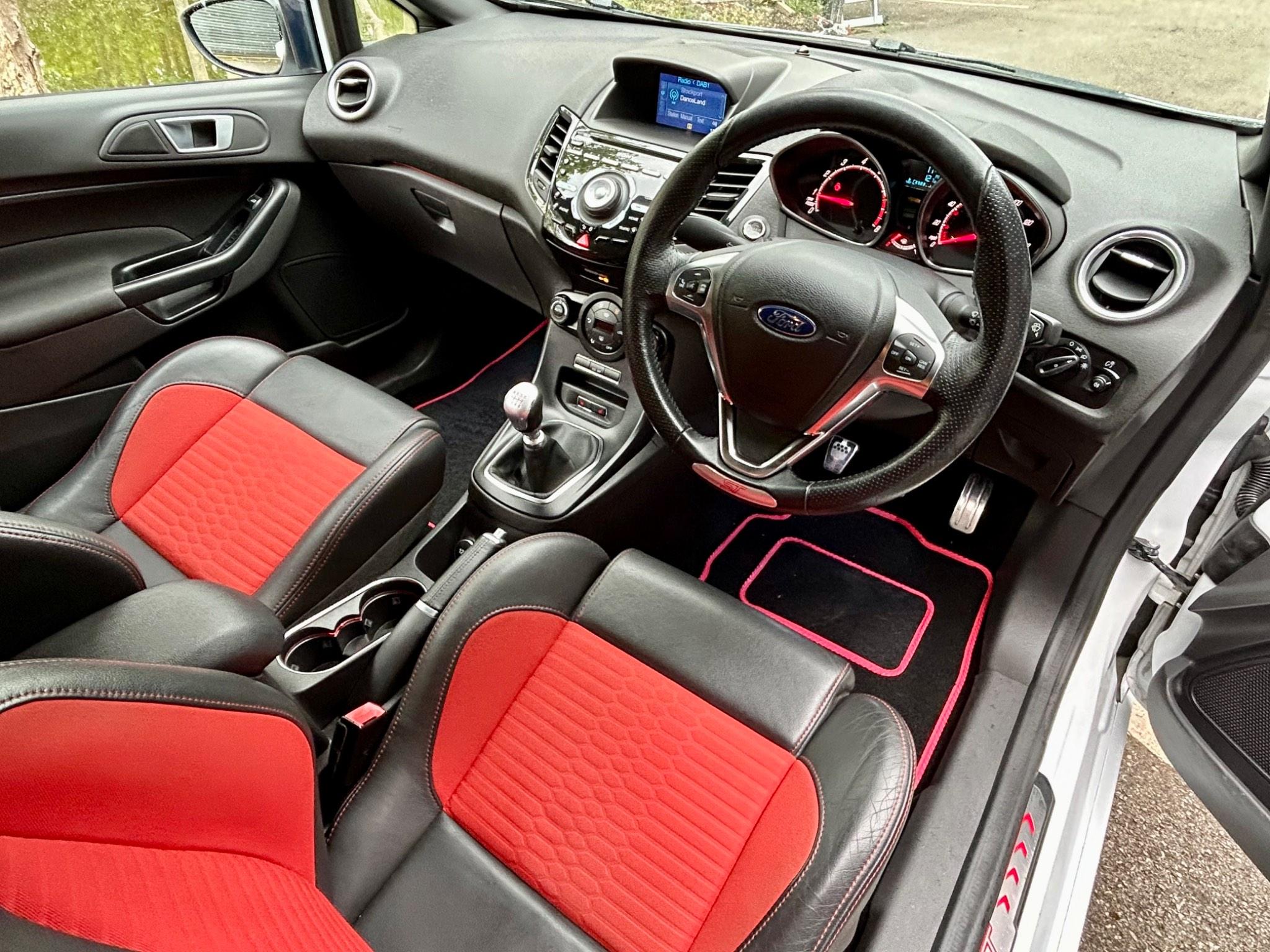 Ford Fiesta view 15