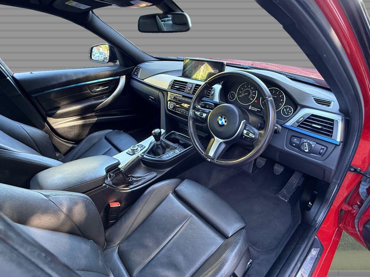 BMW 3 Series view 15
