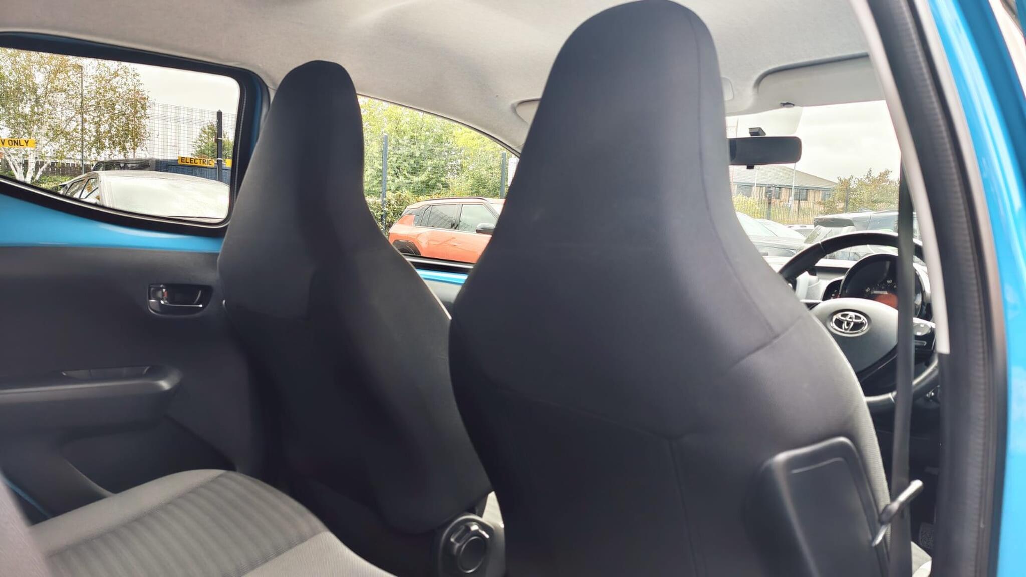 Toyota Aygo view 21