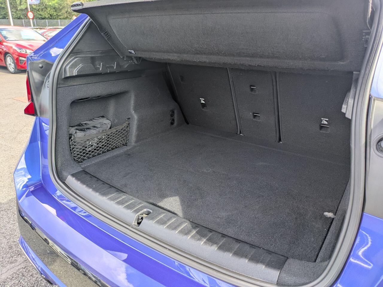 BMW Ix1 view 29