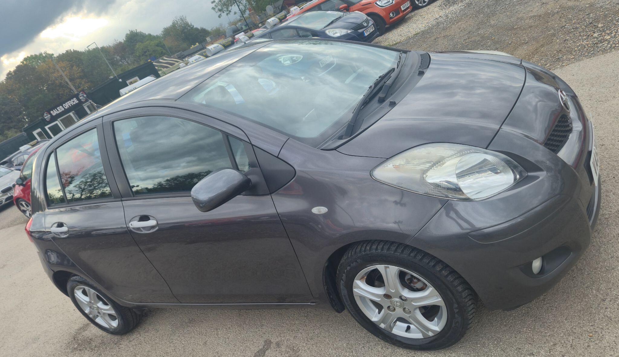 Toyota Yaris view 7