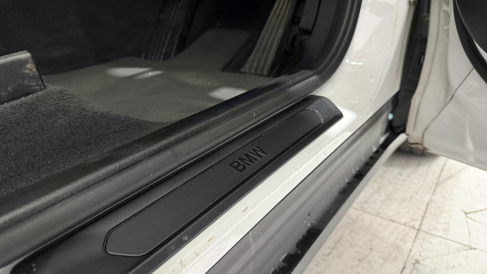BMW X3 view 34
